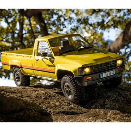 Value Edition FMS (RTR) 1:18 1983 Toyota Hi-Lux 4x4 Rock Crawler w/Tx, LiPo & Charger (Yellow)